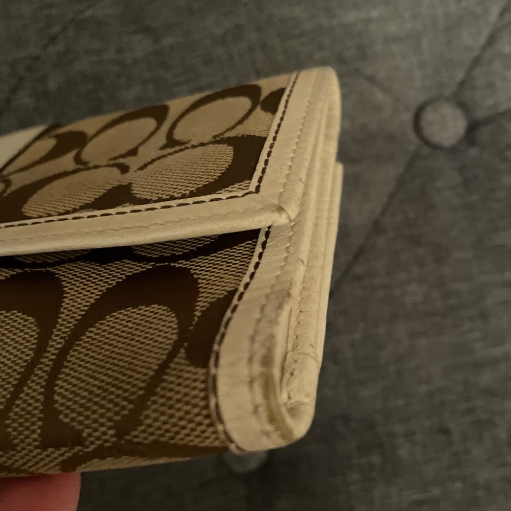 Coach Wallet - Picture 2 of 7